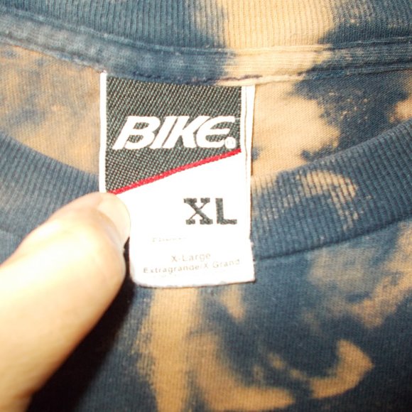 Custom Hand Bleached VTG Cleveland Indians T-Shirt Distressed - Picture 6 of 6